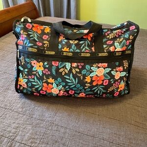 EUC LeSportsac x Rifle Paper Co Black Floral Weekender Travel Duffle